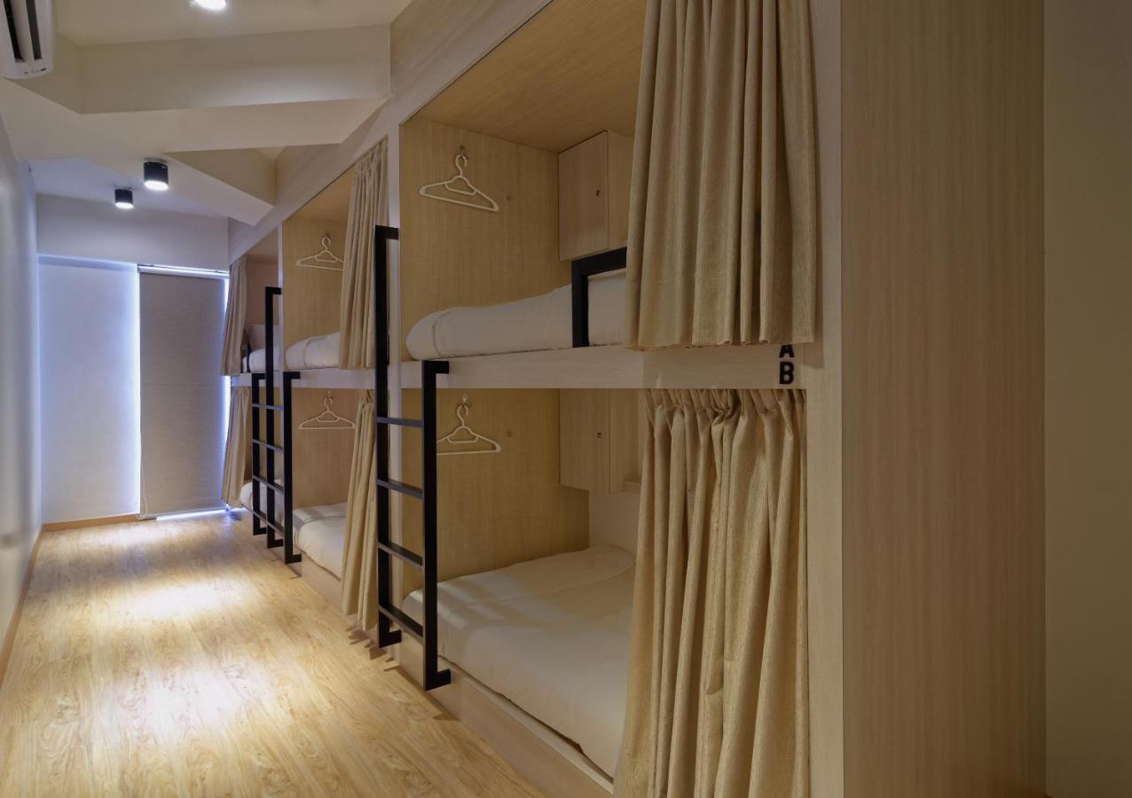 Bulatan Hostel Tanjong Aru Exteriör bild