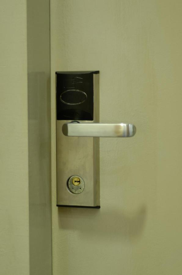 Bulatan Hostel Tanjong Aru Exteriör bild