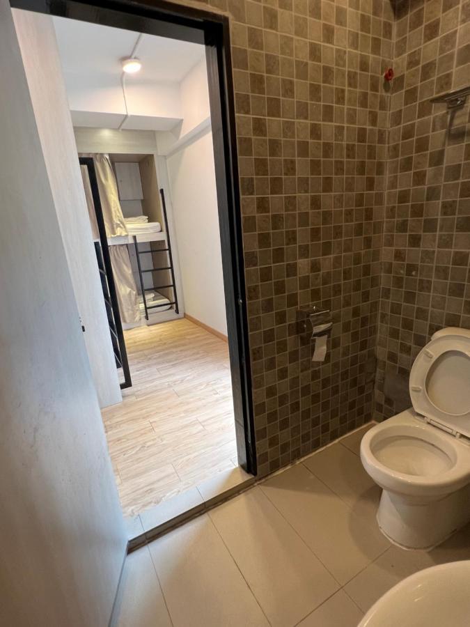 Bulatan Hostel Tanjong Aru Exteriör bild