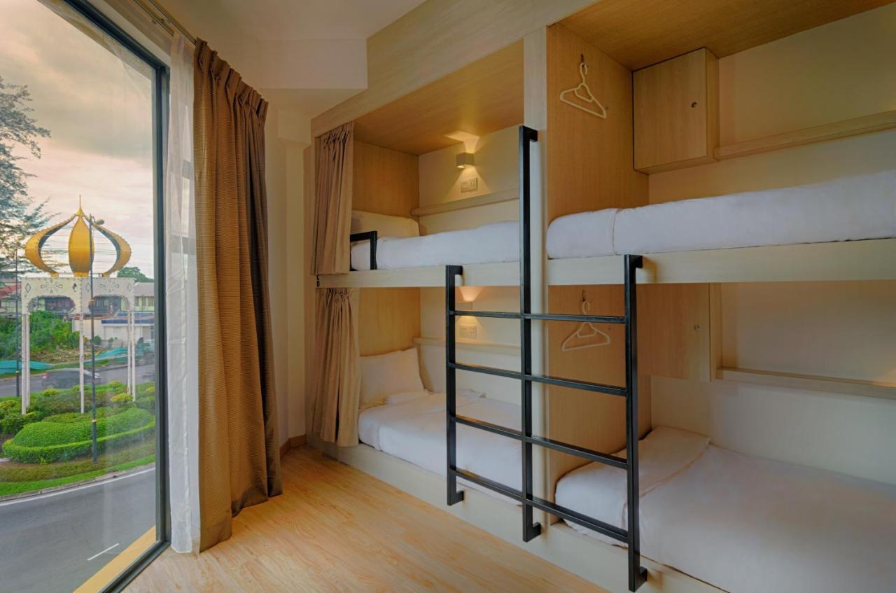 Bulatan Hostel Tanjong Aru Exteriör bild