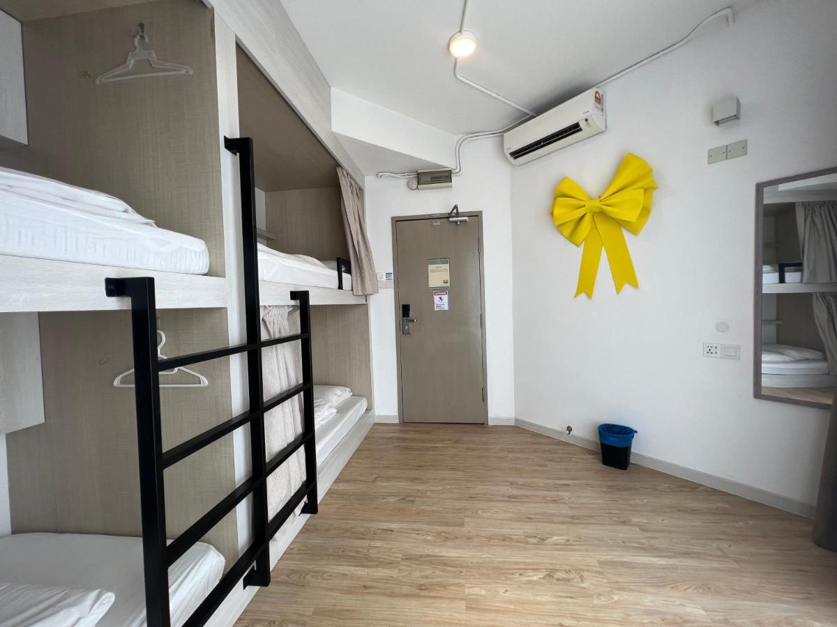 Bulatan Hostel Tanjong Aru Exteriör bild